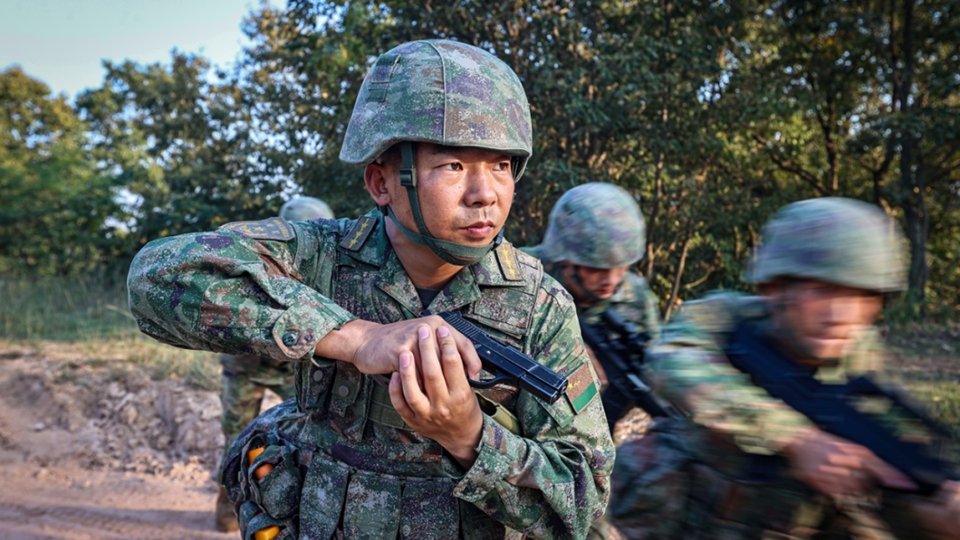 了不起的中國(guó)軍人丨二十大代表孫金龍：鉚在戰(zhàn)位做“鋼釘”，我有打贏的底氣